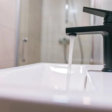 Le Little Italy - Parking I Netflix I Wifi - Dolce & Cosy Apartment *