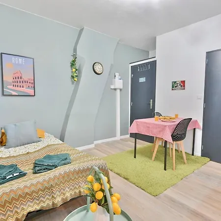 Le Little Italy - Parking I Netflix I Wifi - Dolce & Cosy Apartment